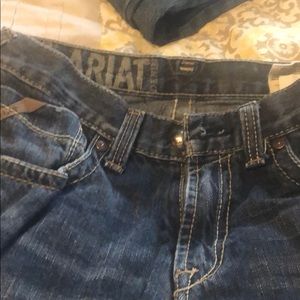 Ariat Slim straight. Only worn a few times. 28x32